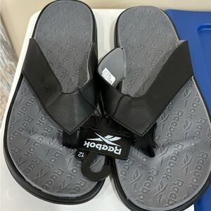Reebok Men’s Sandals Shoes 12 NEW Black Slip On